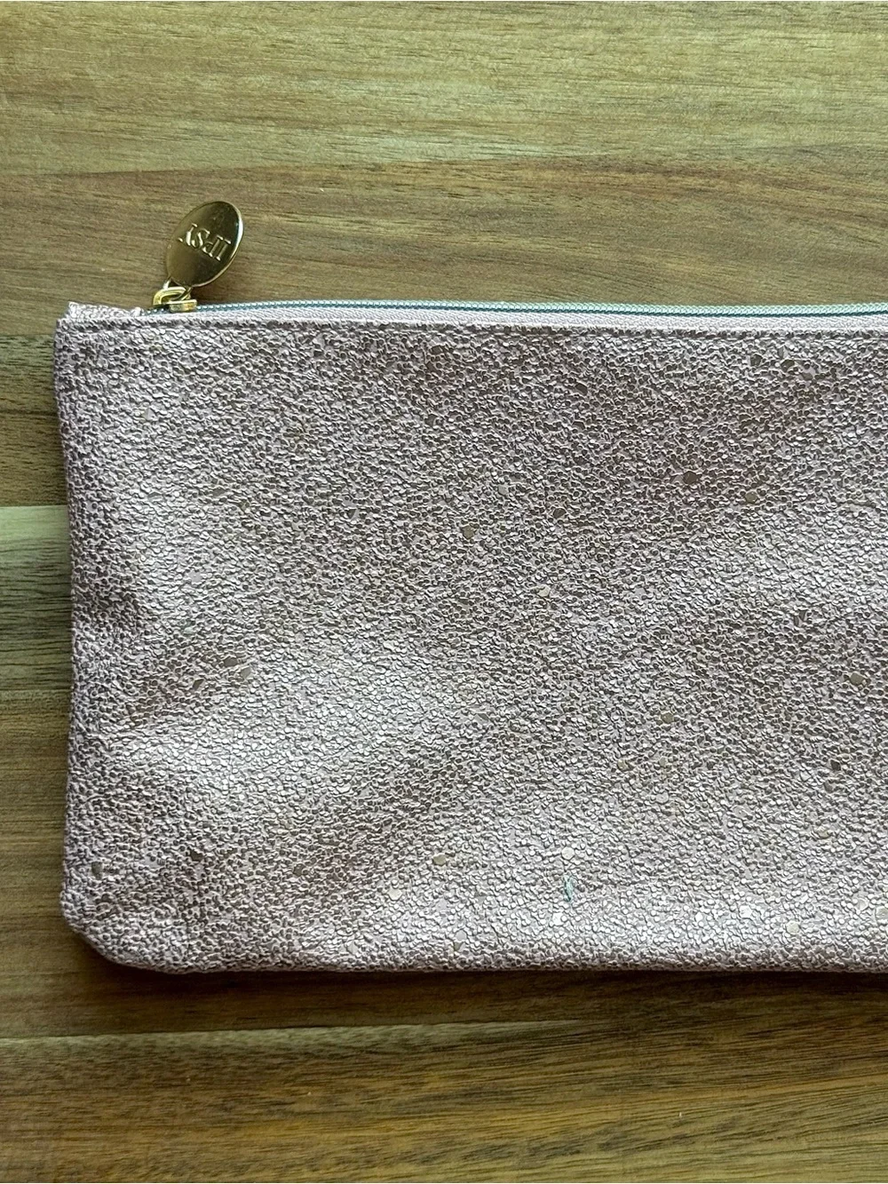 ipsy pink glittery zippered pouch makeup bag